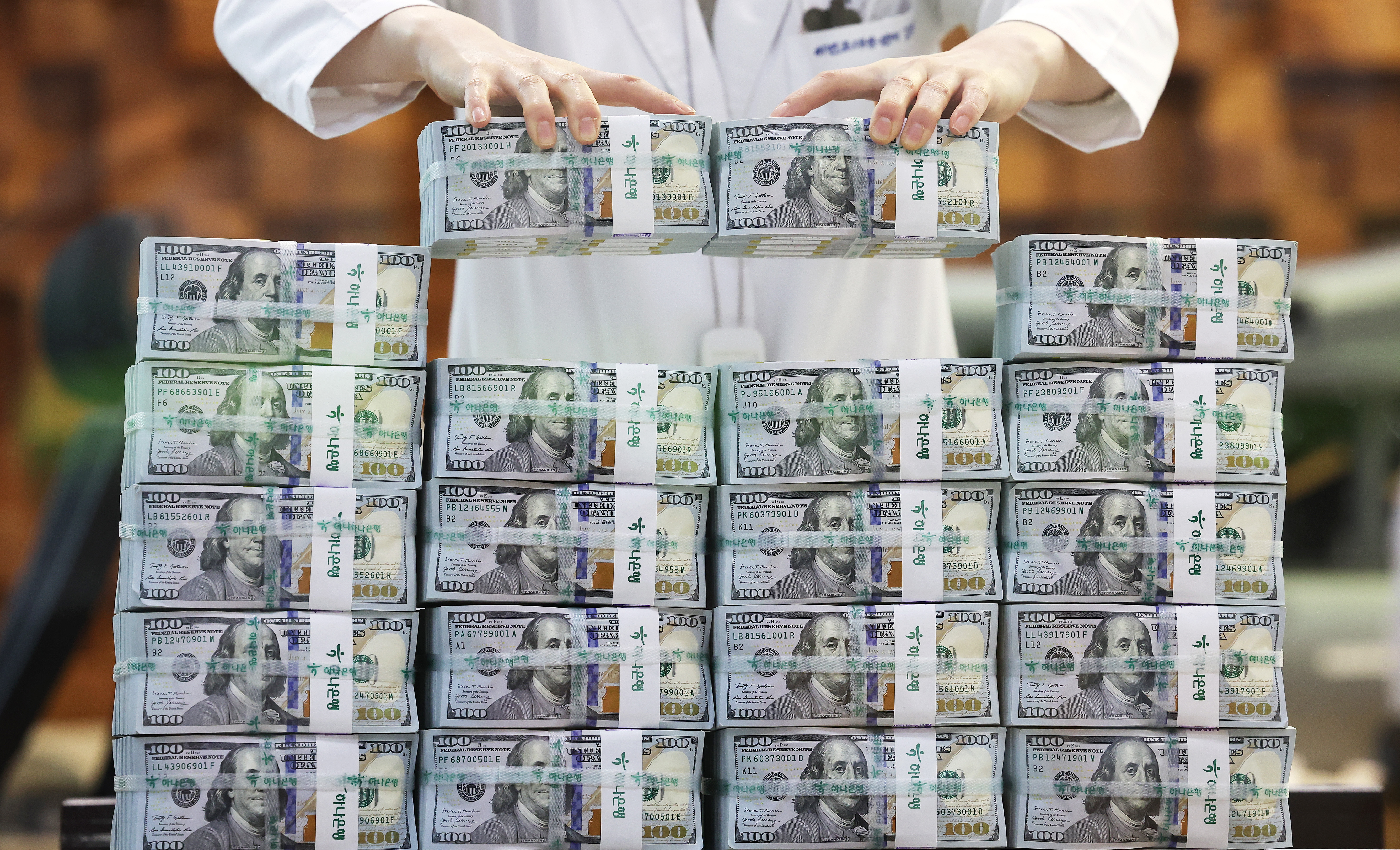 원·달러 환율 오르며 기업 이자 부담↑····1400 찍었다 < Economy < News < 기사본문 - 글로벌E