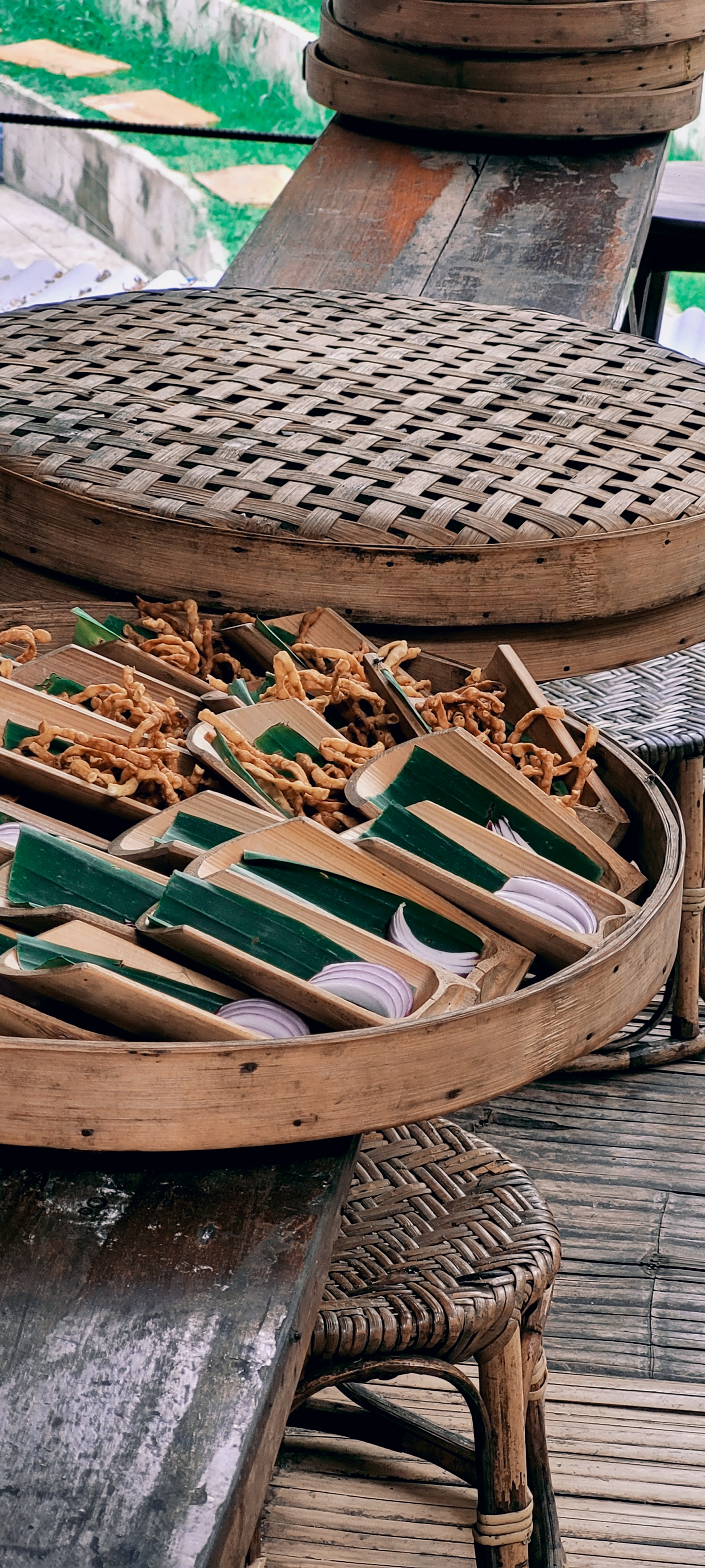 손질된 카오소이 부재료. 