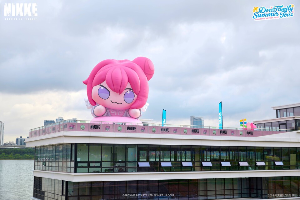 승리의여신: 니케〉 인기캐릭터 '도로롱' 한강 상륙 < Photo < 기사본문 - 글로벌E