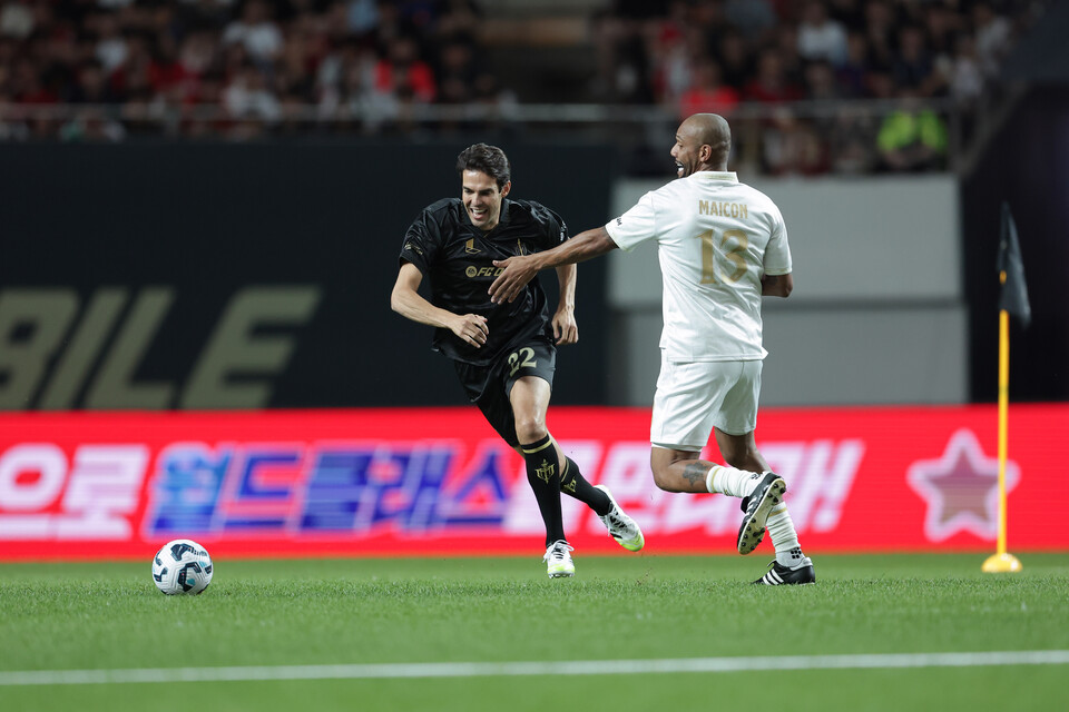 전성기 시절의 모습을 재현한 카카의 드리블!