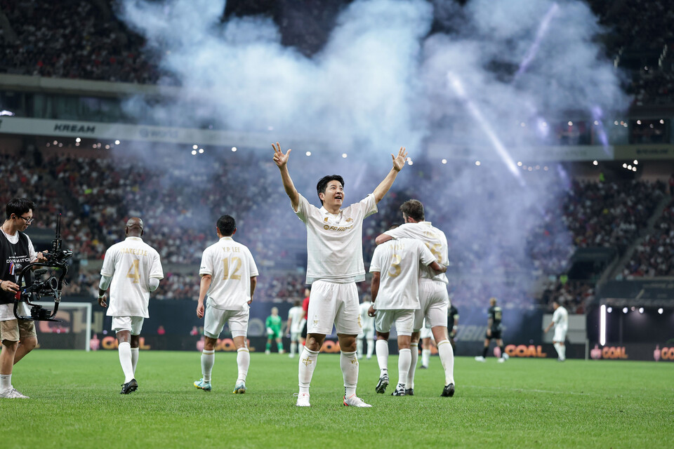 승부의 마침표를 찍은 실드유나이티드 박주호 선수가 환호하고 있다. [사진 넥슨, 정재훈]