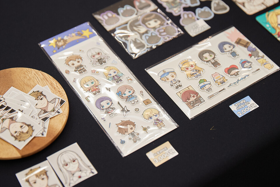 귀여움이 한가득 캐릭터 스티커.