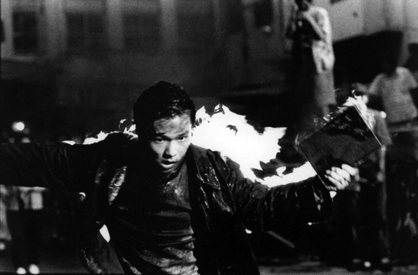 근로기준법을 준수하라! 우리는 기계가 아니다! 내 죽음을 헛되이 하지 마라!