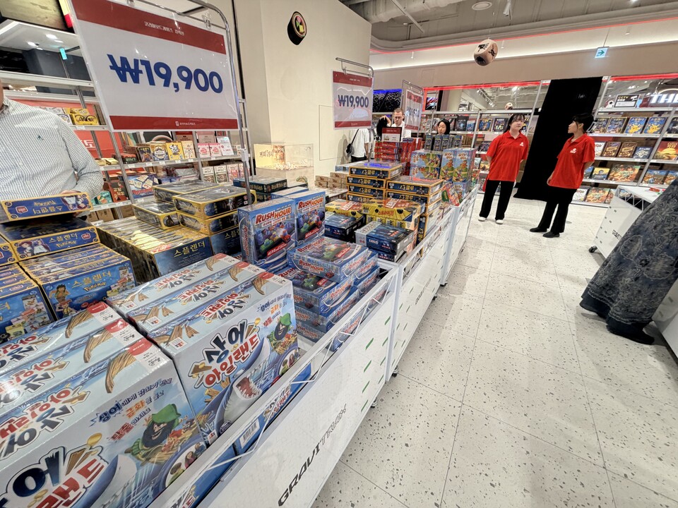 할인 폭도 크다. 평소 봐둔 보드게임이 있으면 팝업스토어를 방문해 보길 추천한다.