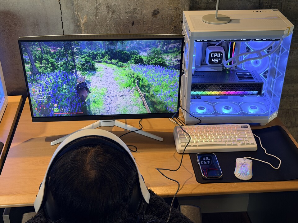 〈붉은사막〉은 정말 매끄럽게 구동됐다. 선명함이 정말 눈에 띄었다.