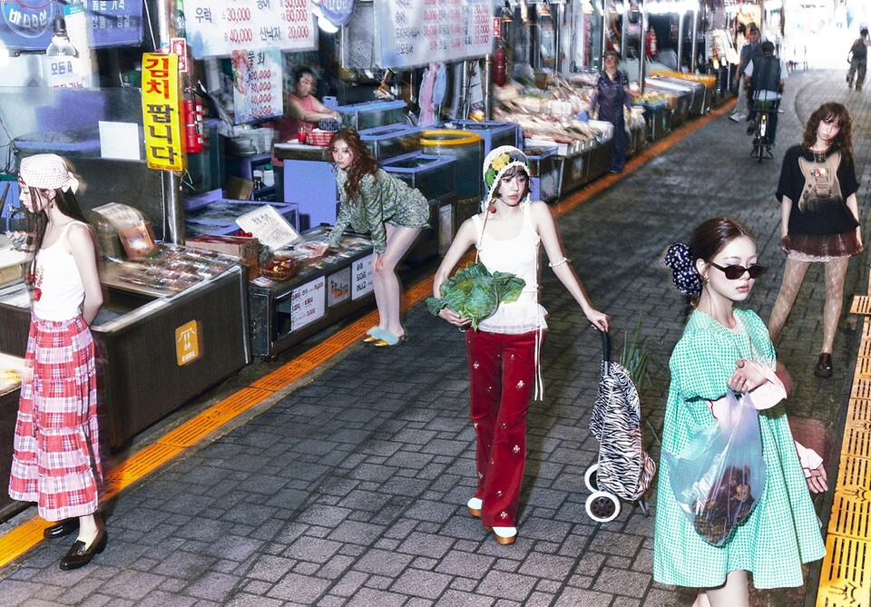 르세라핌(LE SSERAFIM, 카즈하, 허윤진, 사쿠라, 홍은채, 김채원)